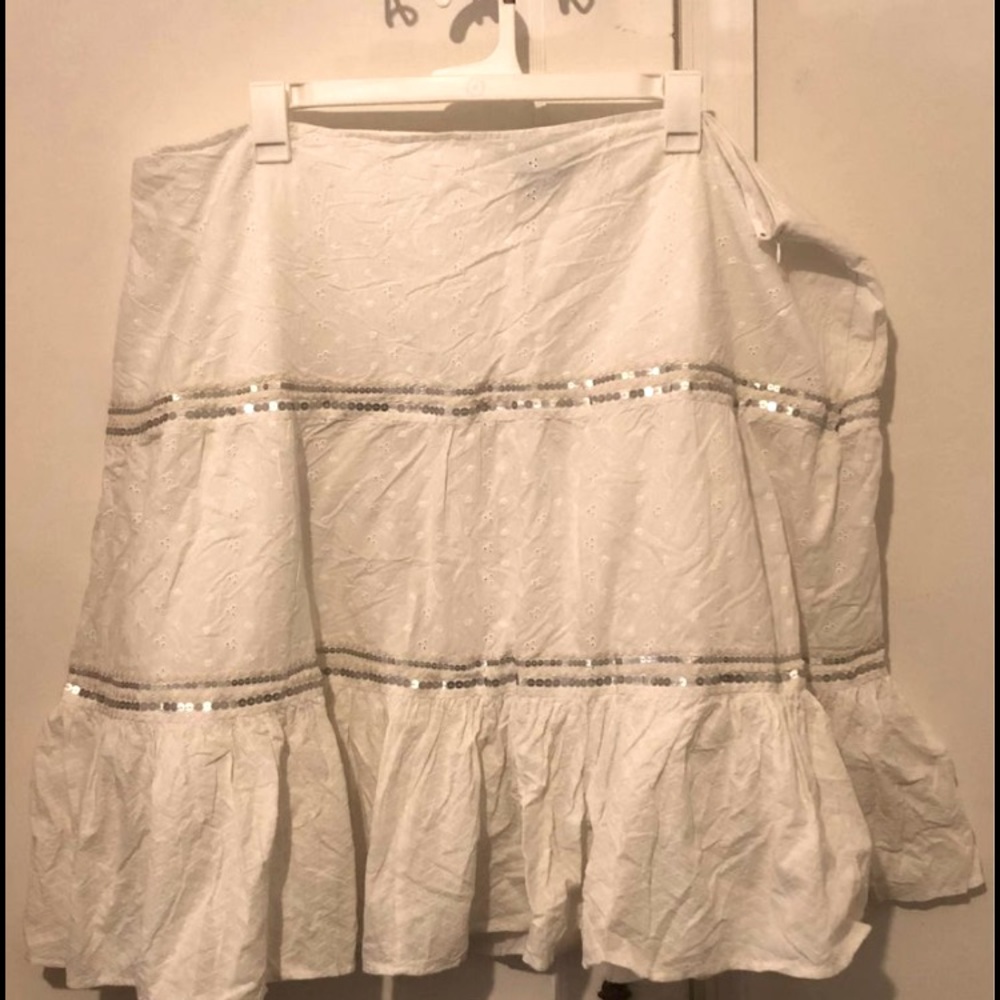 Plus Size 26 Lane Bryant White Bohemian Skirt with Sparkles